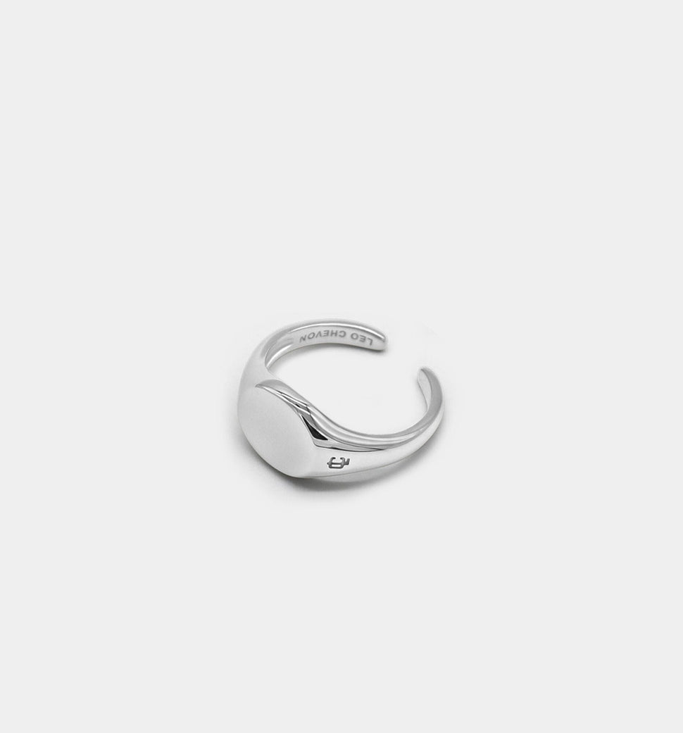 Berlin Ring Ringer Leo Chevon