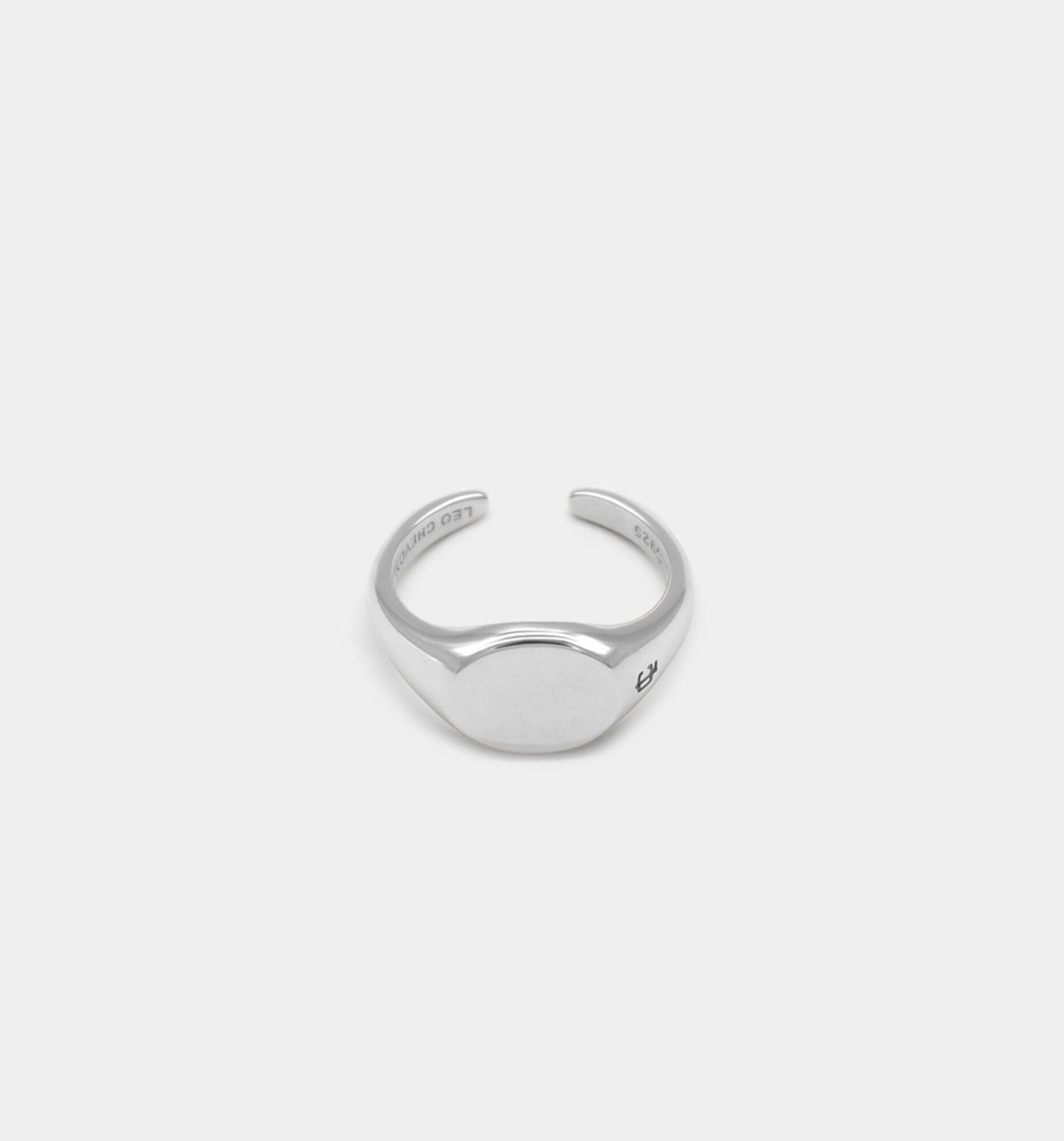 Berlin Ring Ringer Leo Chevon 